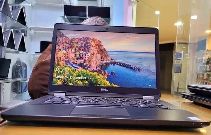 DELL    LATITUDE     3400