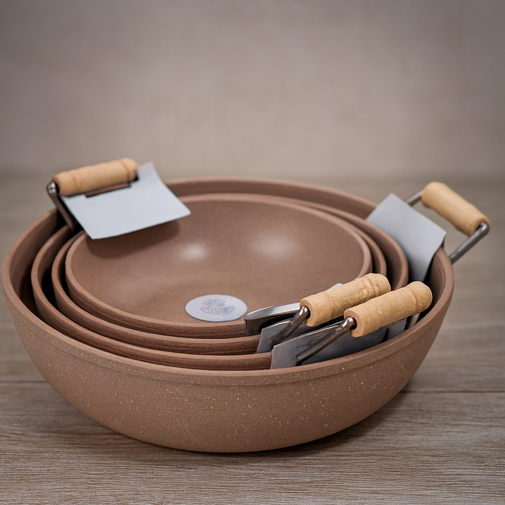 طقم مقالي جرانيت متدرجة الأحجام - 4 قطع بمقابض خشبية