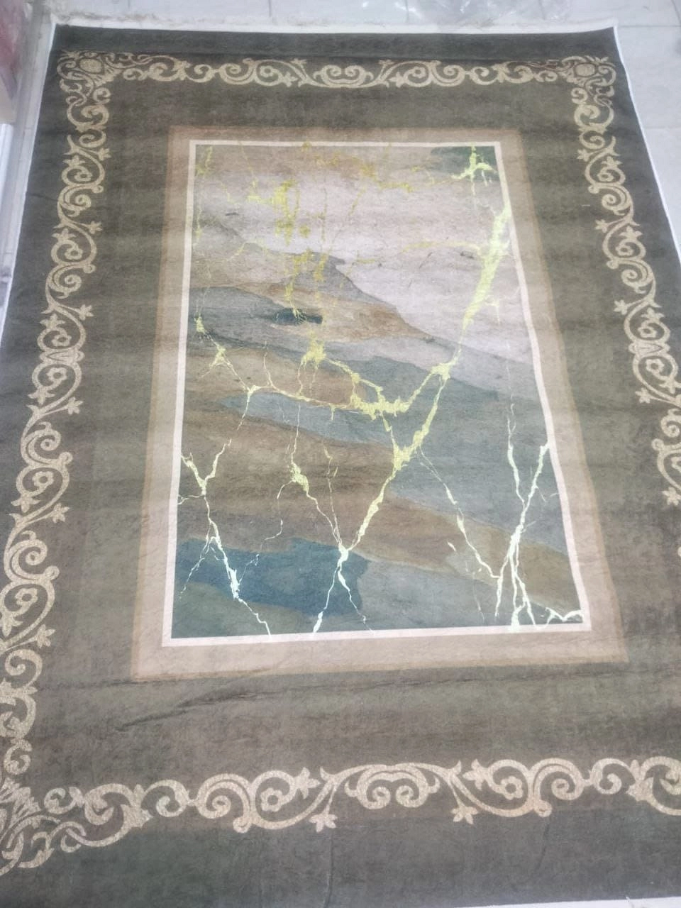 حافظ سجاد عملي وأنيق