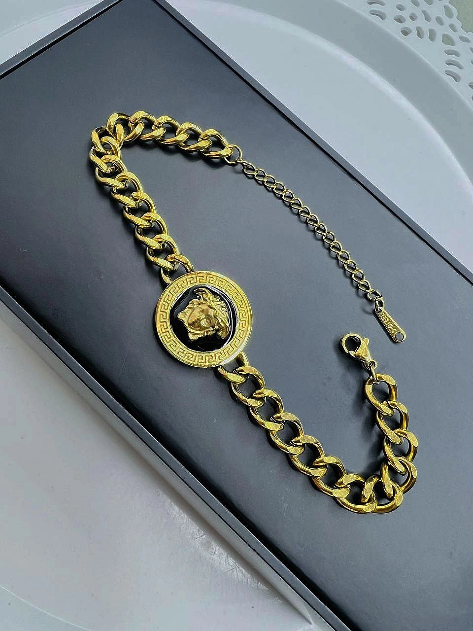 Versace-bracelet