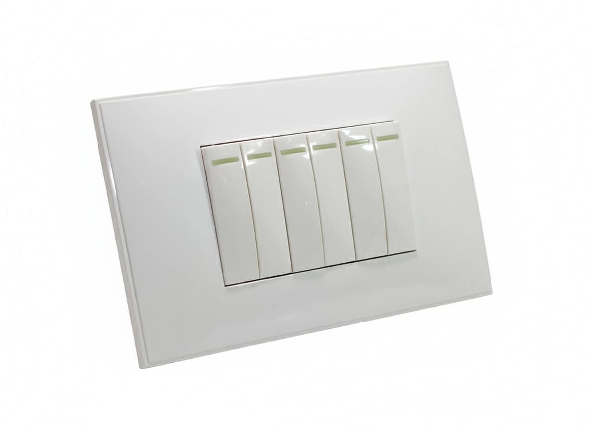 لوحة مفاتيح كهربائية فينوس، ٦ مفاتيح، ٢٥٠ فولت، ١٦ أمبير، أبيض