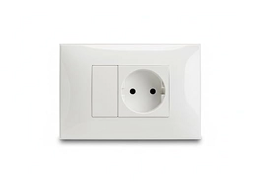 مقبس فينوس كهربائي حائطي، ٢٥٠ فولت، ١٦ أمبير