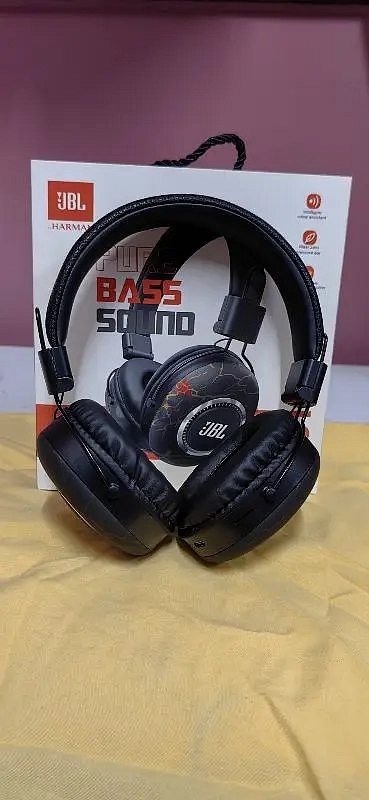 JBL headphone U31