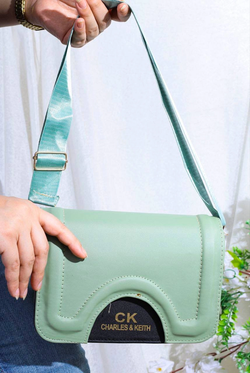 الشنطة ال CK