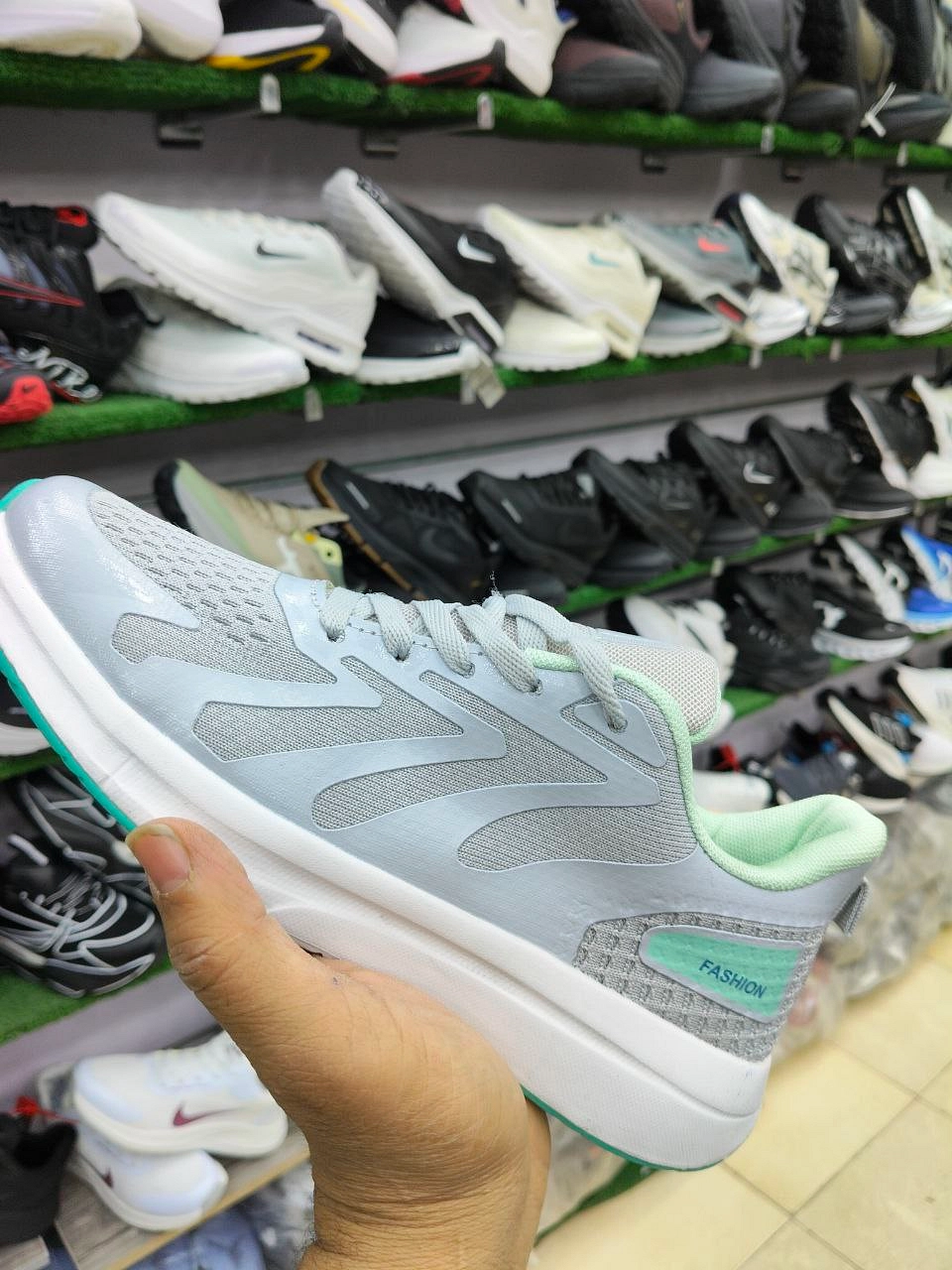 حريمى فتنامىمقاسات من 37 حتي41