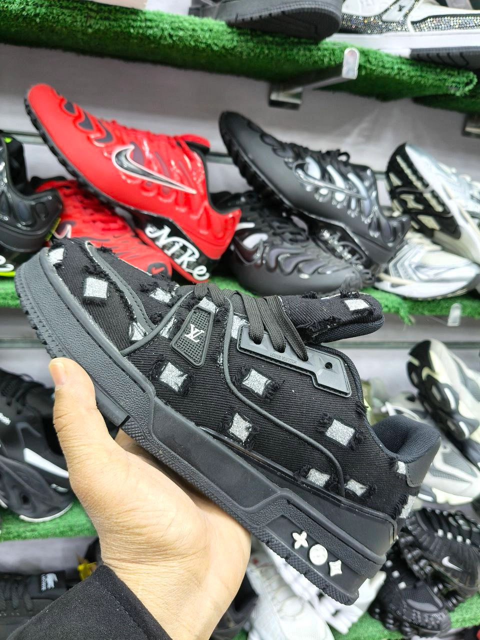 ال ڤى ميروور اورجينال بالاختام