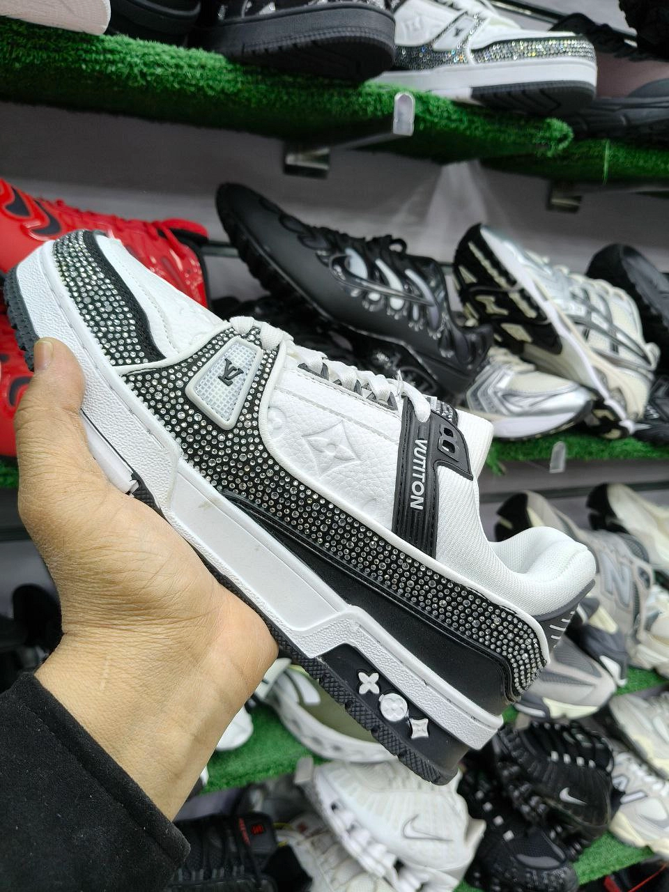 ال ڤى ميروور اورجينال بالاختام