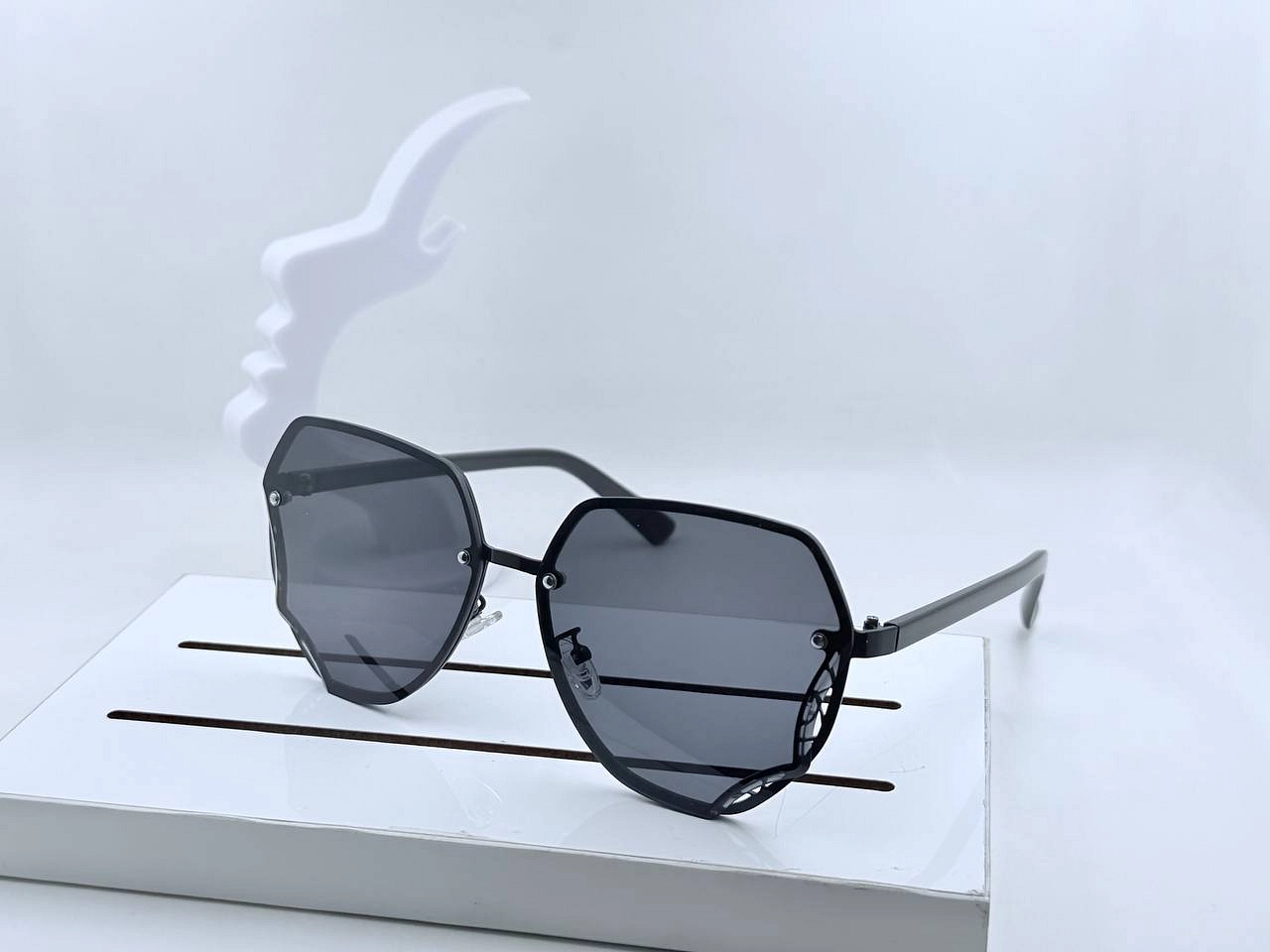 بولجاري    ميرور اورجينال  عدسات uv400400