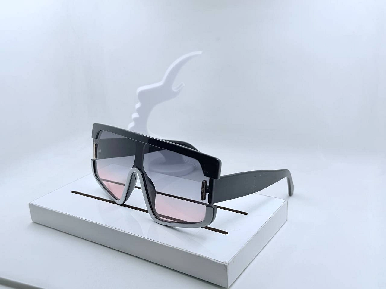 جوتشي  ميرور اورجينال  عدسات uv400 400