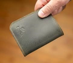 منتجات جلدية