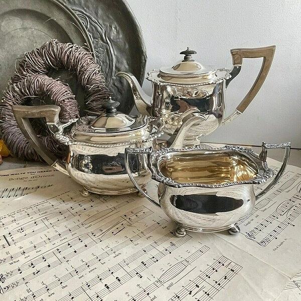 قسم الفضيات والنحاسيات