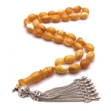 سبحة كهرمان قديمة