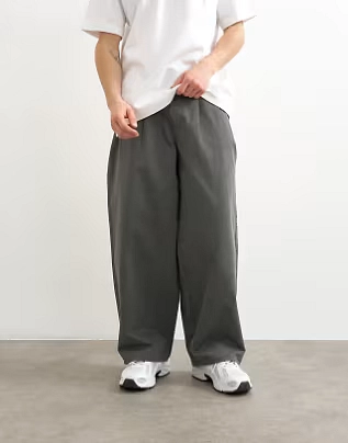 Topman baggy fit trousers with pleats in khaki